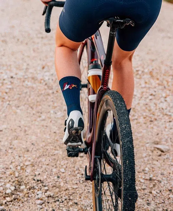 CAFE DU CYCLISTE Fly Fish Socks - Navy Default Cafe Du Cycliste 