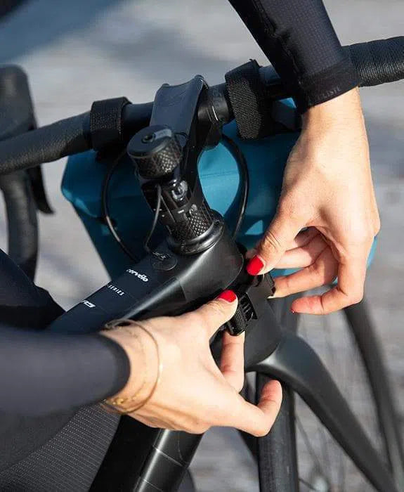 CAFE DU CYCLISTE Handlebar Bag - Blue – Velodrom CC CAFE DU CYCLISTE Handlebar Bag - Blue – Velodrom CC