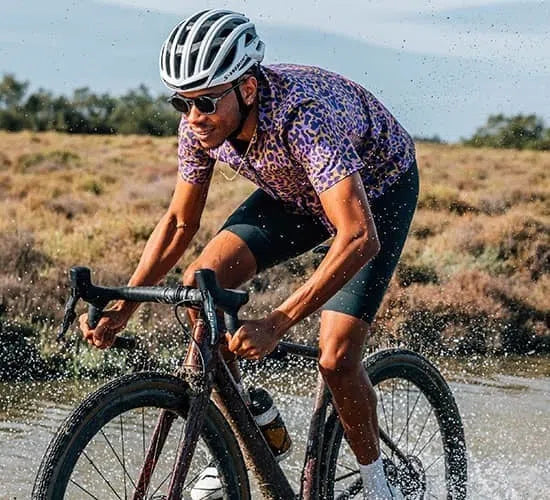 fahrradbekleidung cafe du cycliste CAFE DU CYCLISTE Laureline Gravel Jersey