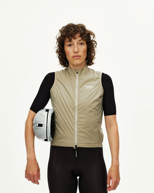 PAS NORMAL STUDIOS ESSENTIAL INSULATED Chaleco de ciclisme - GREY SAGE