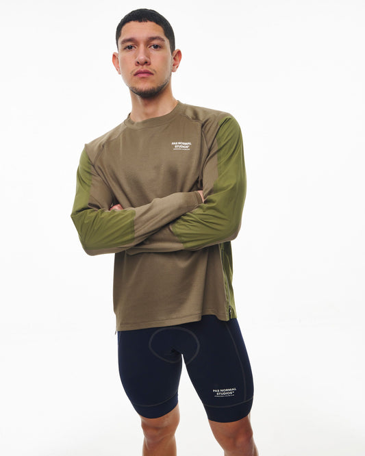 PAS NORMAL STUDIOS  Escapism Technical Lange mouwen Tshirt - Earth