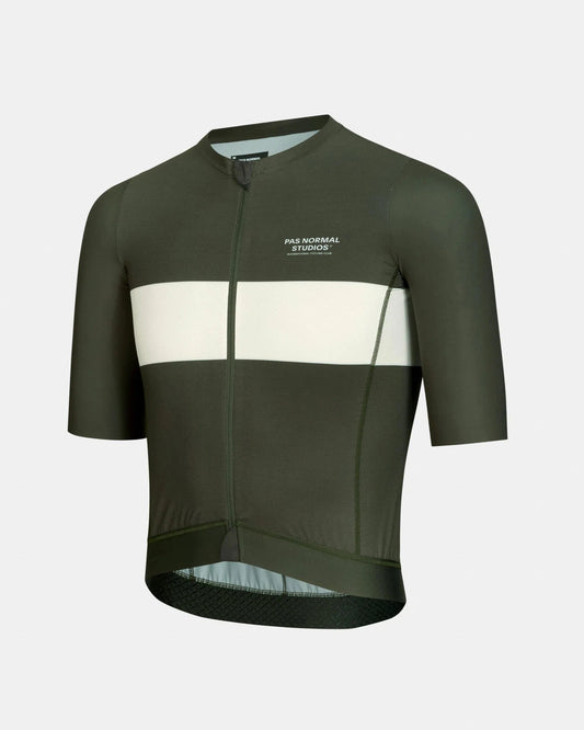 Pas normal Studios Solitude Collection 2022 – Velodrom CC