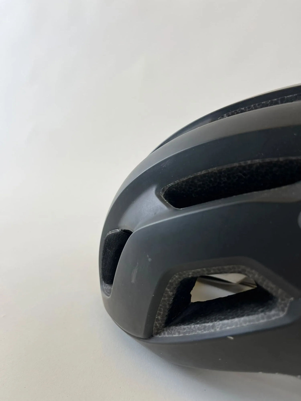 POC Ventral Air MIPS Cycling Helmet Second Life - Uranium Black Matt, close-up of the shell