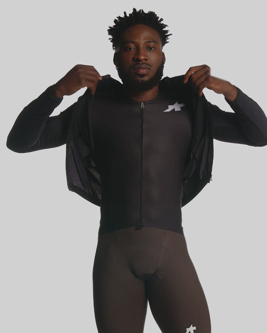 ASSOS Mille GT Wind Jacket Black product video
