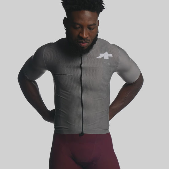 ASSOS Mille GT Wind Vest Green2 product video