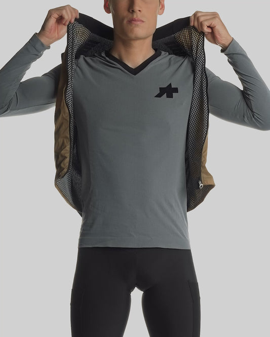 ASSOS Tactica Shell Vest Brown product video