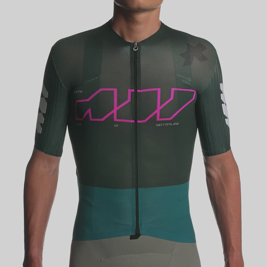 ASSOS Equipe RS Something To Say Green product video