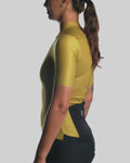ASSOS UMA GT Jersey EVO Yellow product video