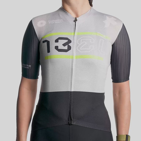 ASSOS Dyora RS Collective 13 Jersey S11 Grey product video