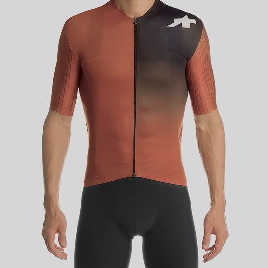 ASSOS Equipe RS Jersey Brown product video