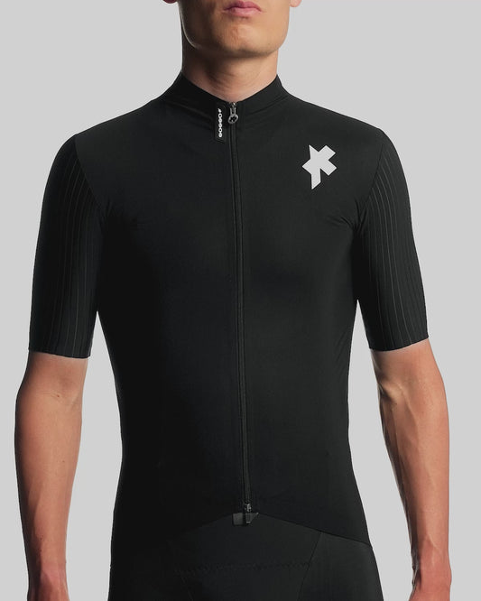ASSOS Equipe RS Shell Jersey Black product video