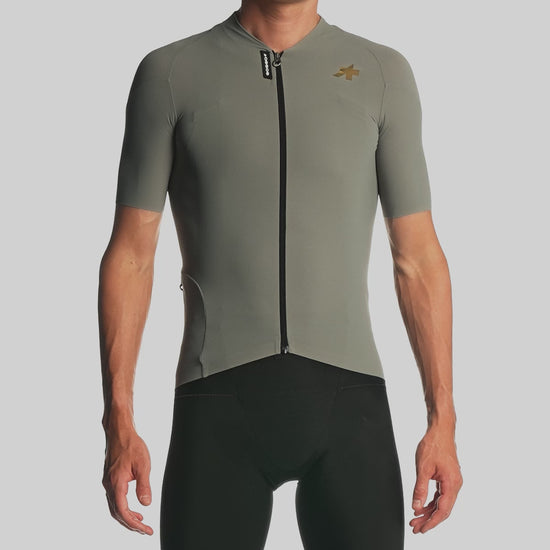 ASSOS Mille GTO Jersey Green product video