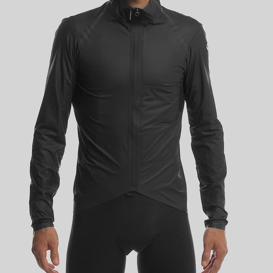 ASSOS Mille GTS Wasserschnauze Rain Jacket Black product video