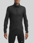 ASSOS Mille GTS Wasserschnauze Rain Jacket Black product video