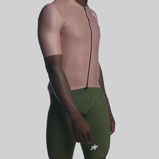 ASSOS Mille GT Jersey Evo Blossom Pink product video