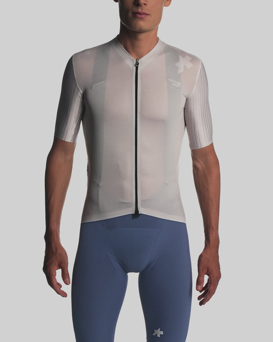 ASSOS Equipe RS Jersey Beige product video