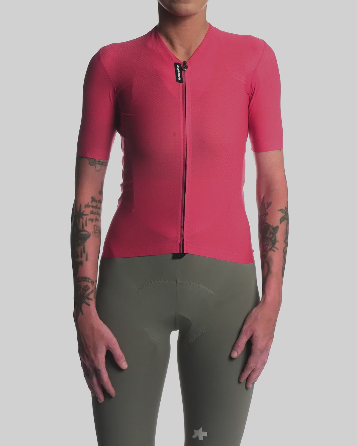 ASSOS Dyora R Jersey Red product video