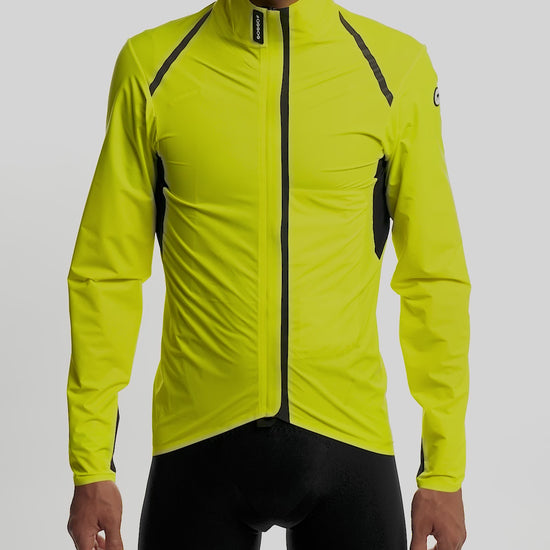 ASSOS Mille GTS Wasserschnauze Rain Jacket Yellow product video