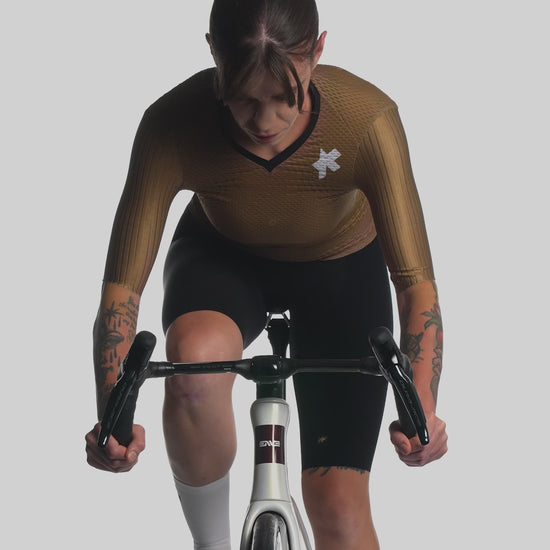 ASSOS Dyora RSV Jersey Brown product video
