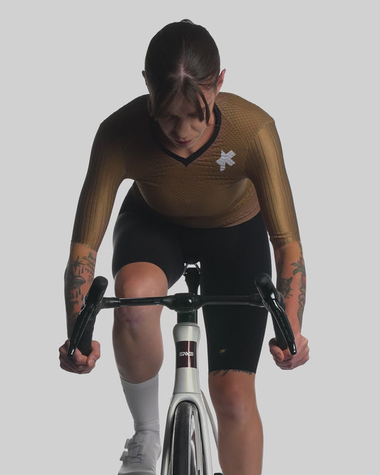 ASSOS Dyora RSV Jersey Brown product video