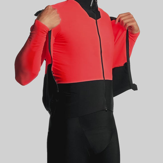 ASSOS Equipe R SF Vest Red product video
