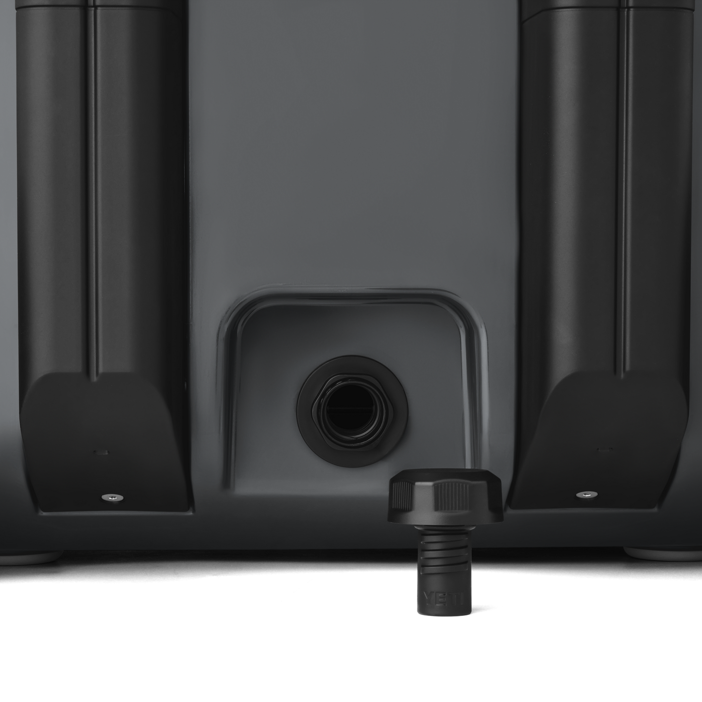 YETI Roadie 48 Wheeled Nevera rígida - Charcoal