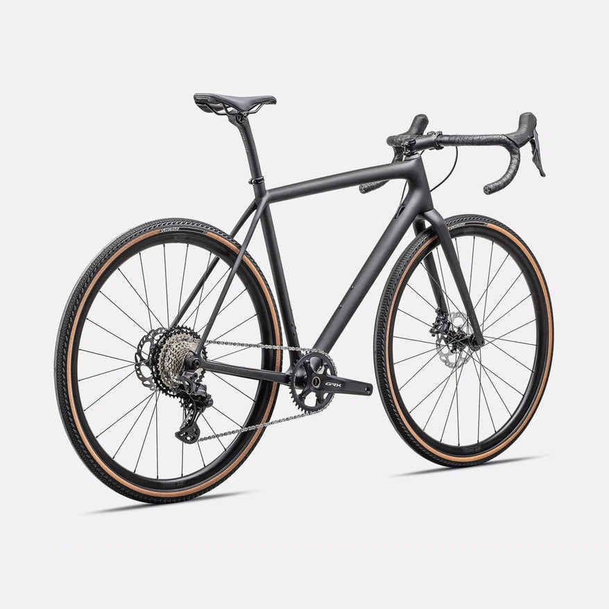 SPECIALIZED Cruz Comp - Satin Carbon/ Smoke