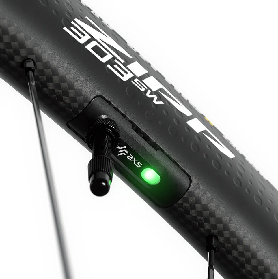 ZIPP 303 SW integrated AXS Wheel Sensor detail