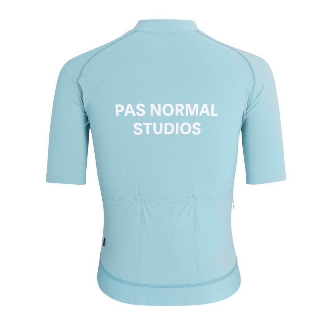 PAS NORMAL STUDIOS Essential Maillot de Ciclisme - Celeste