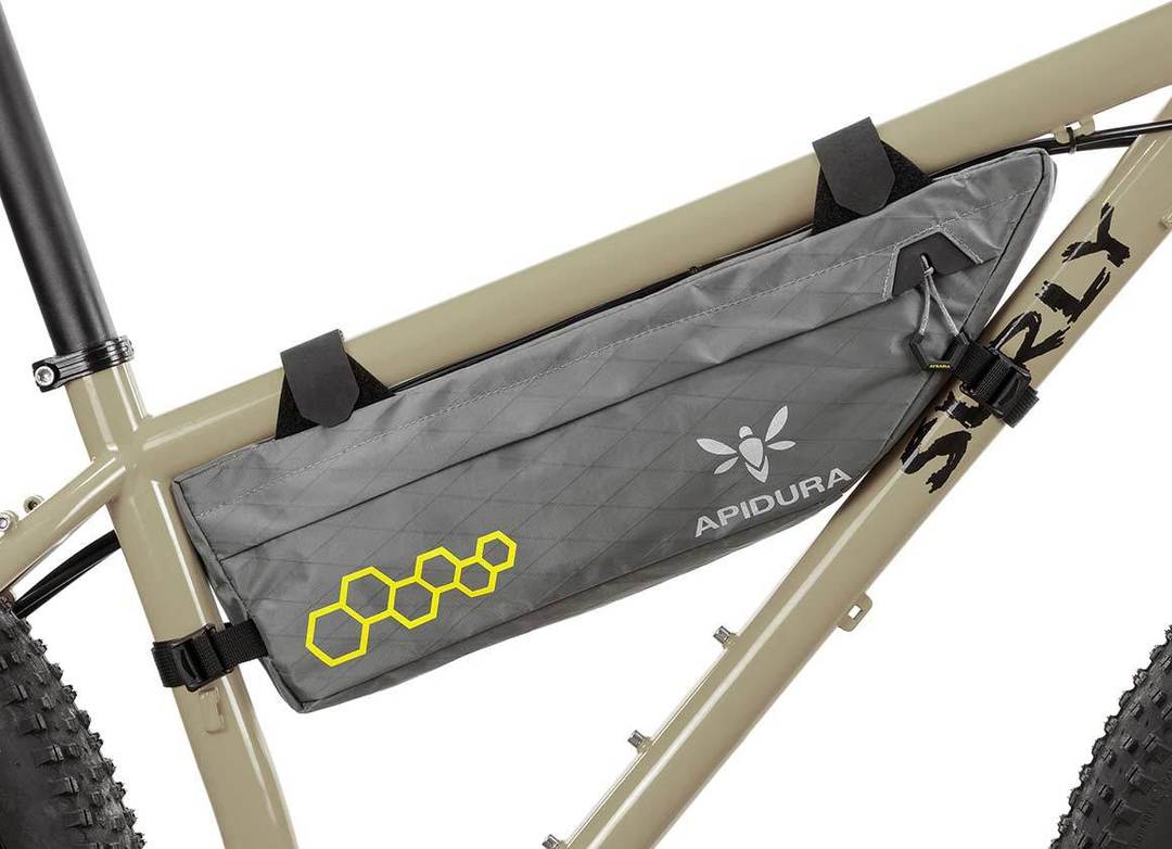 APIDURA Backcountry Compact Frame Pack 3L - Grey