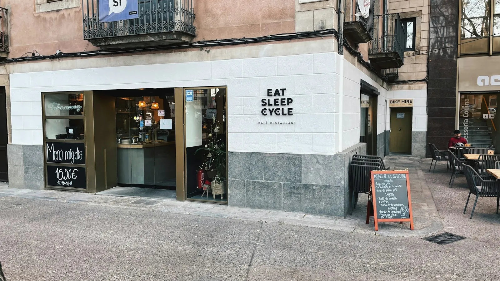 Eat Sleep Cycle Café