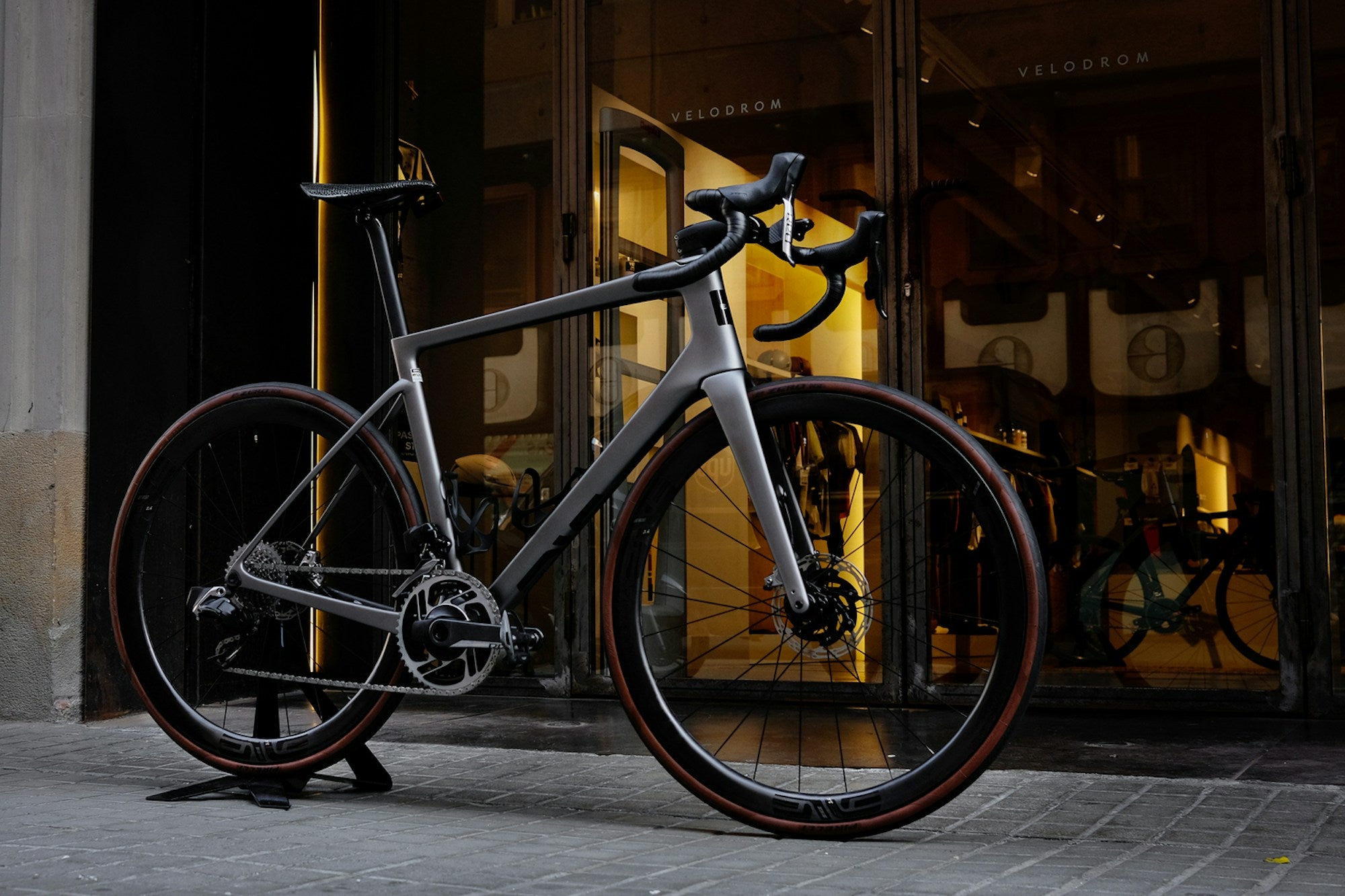 ENVE Melee outside Velodrom Barcelona